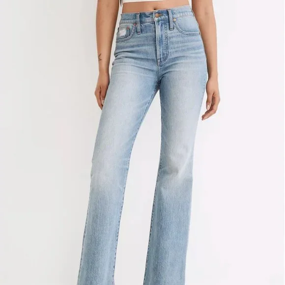 31 Madewell The Perfect Vintage Flare Jean in Delavan Wash - Picture 4 of 4